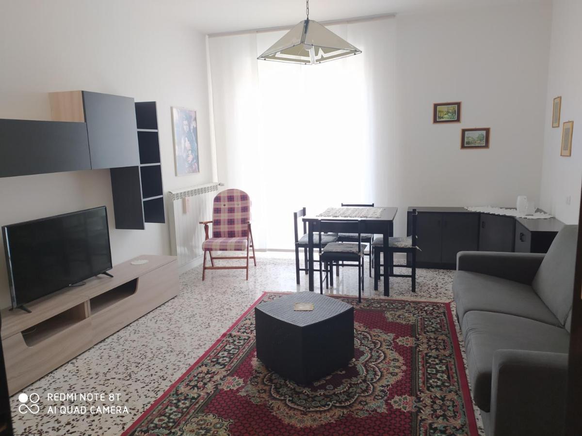 Al Cinema Daire Scerni Dış mekan fotoğraf